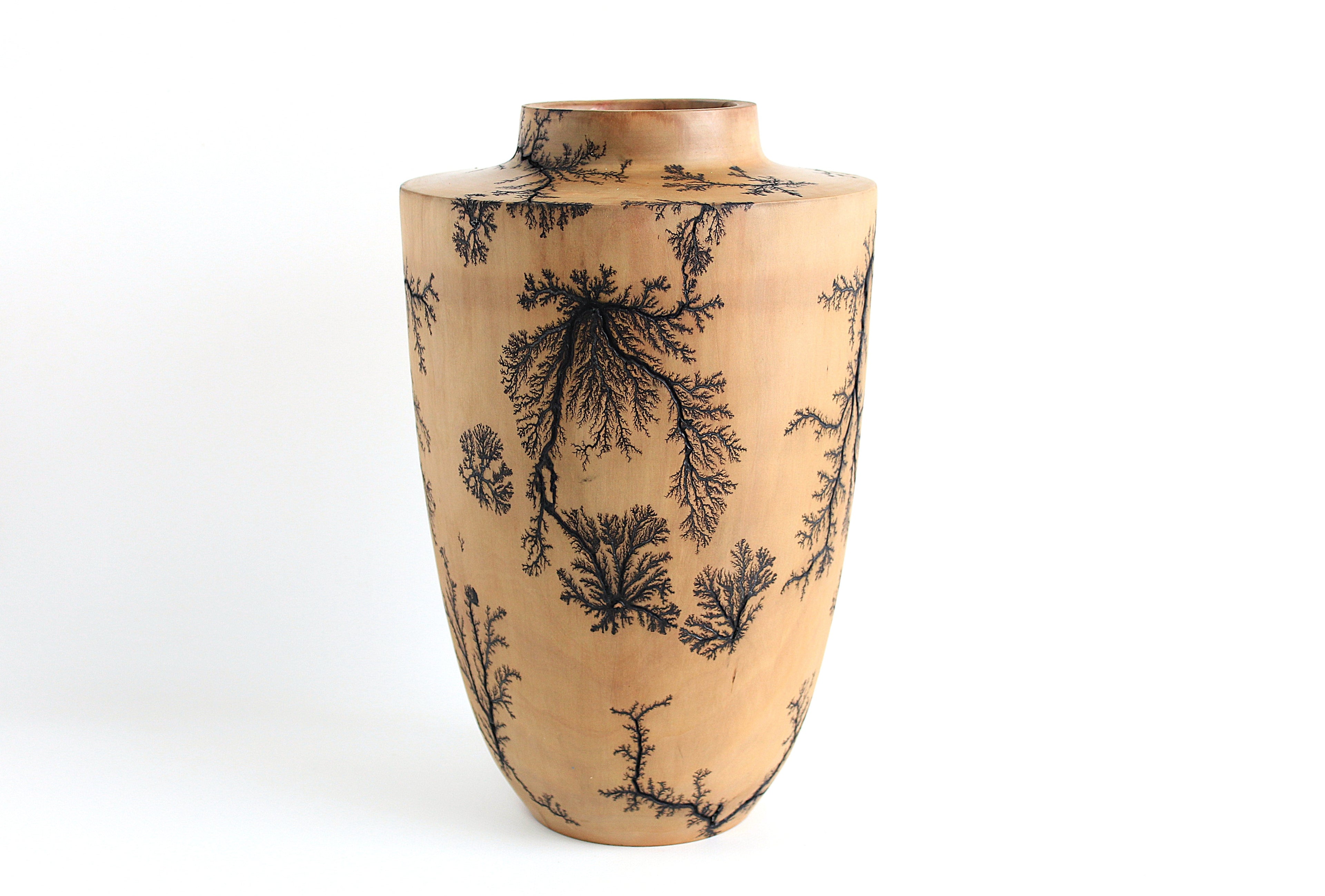 Elegant Pear Wood Vase for Dried Flowers - Classic Design