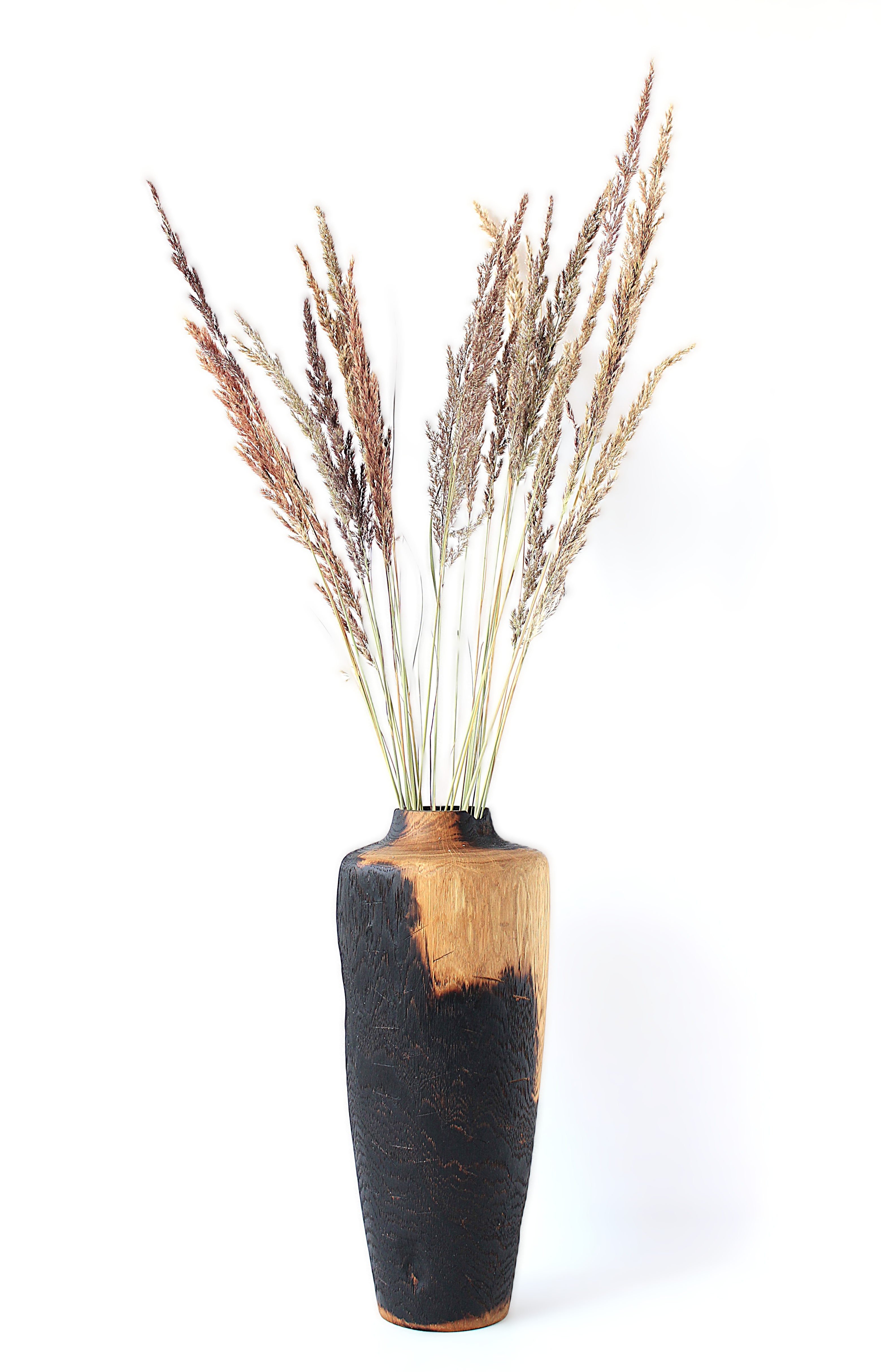 Handmade Walnut Vase – Elegant Rustic Wooden Decor
