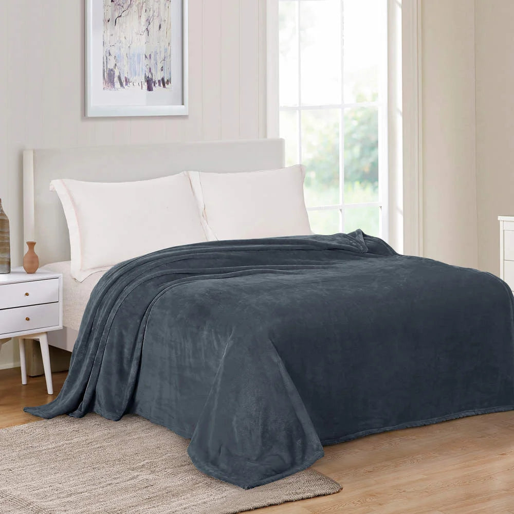 Dark gray fleece plaid 200 x 220 cm